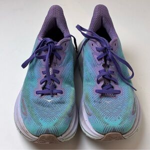 Hoka Women’s Clifton 9 Sneaker - Sz 8B